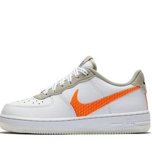Nike big kid air force 1 LV 8 sneakers 2.5